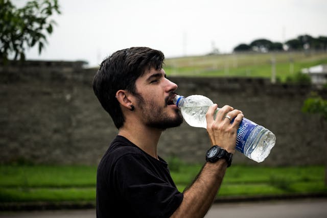 How To Tell You Are Not Drinking Enough Water